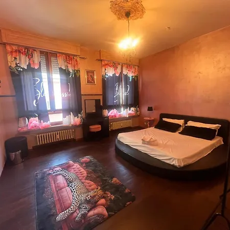 Apartment Jacuzzi Parma