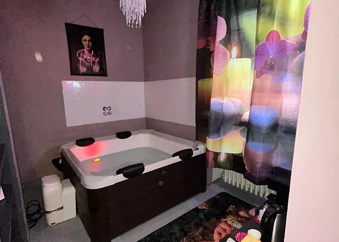 شقة Jacuzzi بارما